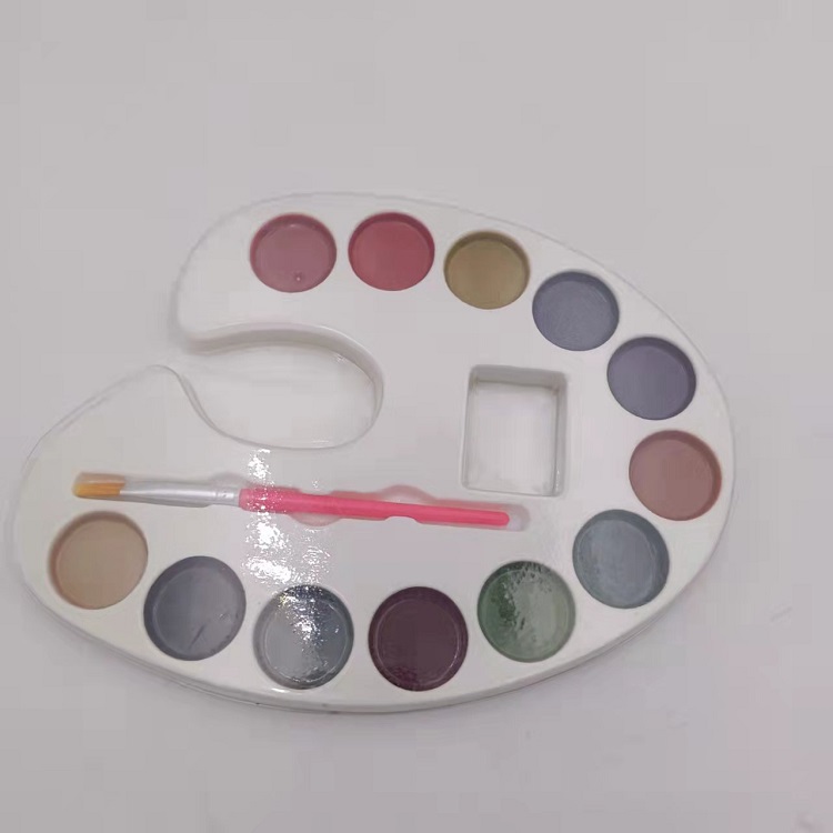 Palette yarı nemli suluboya kuru mu